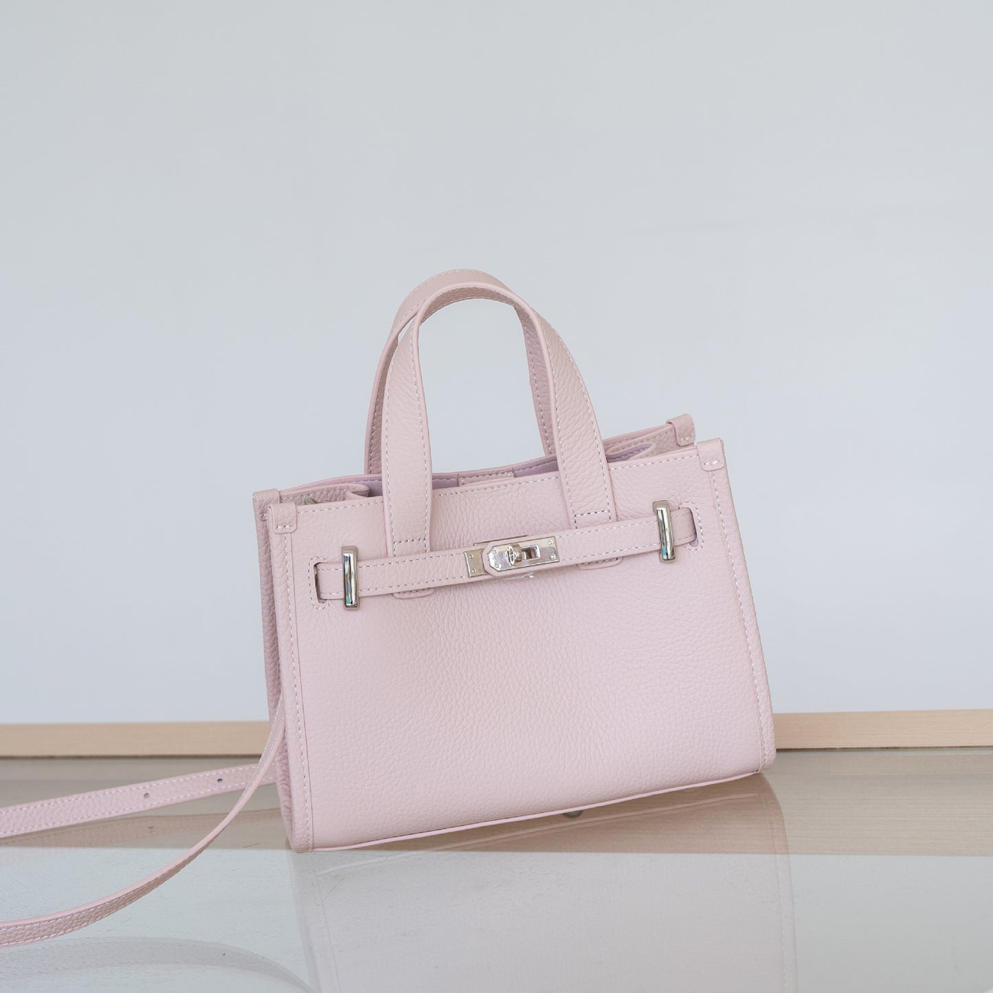 Women's Advanced Texture First Layer Cowhide Lychee Bags