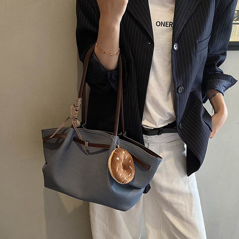 Women's Large Capacity Autumn Versatile Fashion Retro Class Women's Shoulder Bag