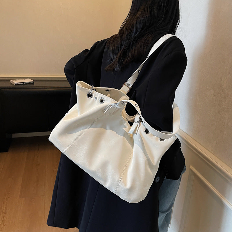 Pretty Women's Large Capacity Underarm Commuter Tote Bag