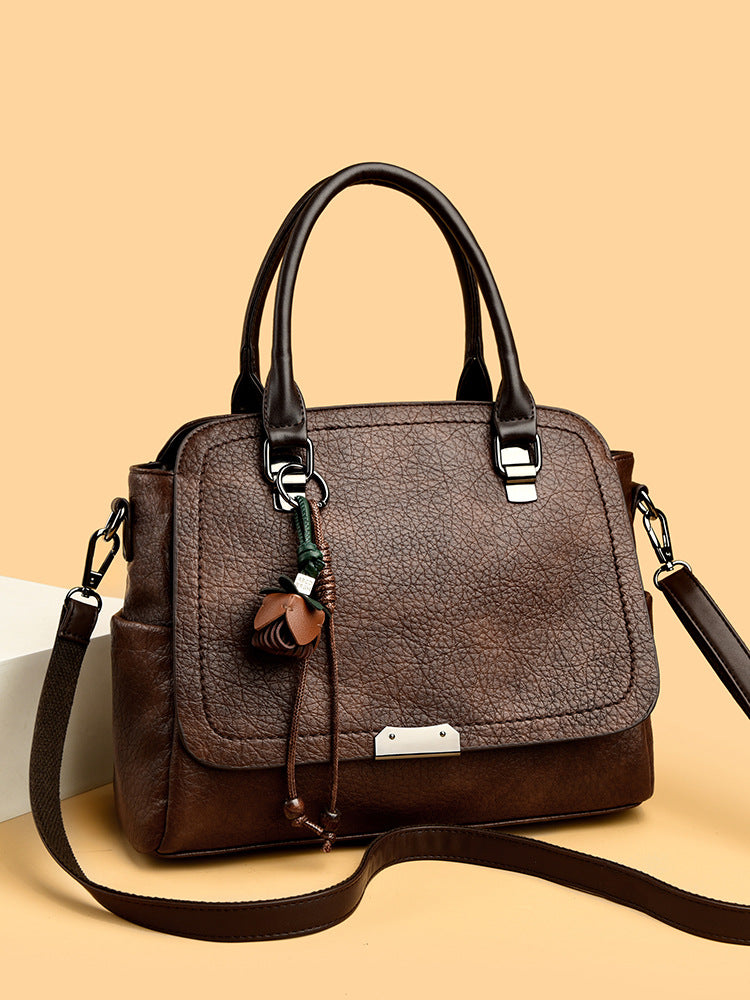 Stylish Retro Fashionable Large Capacity Niche Women's Messenger Bag