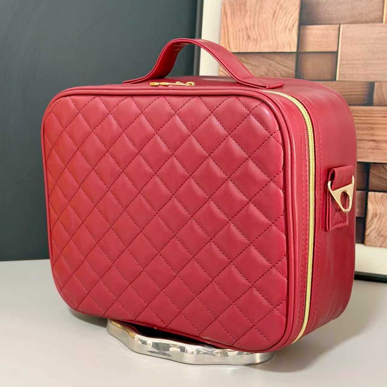 Large Capacity Good-looking With Mirror Light Cosmetic Cases