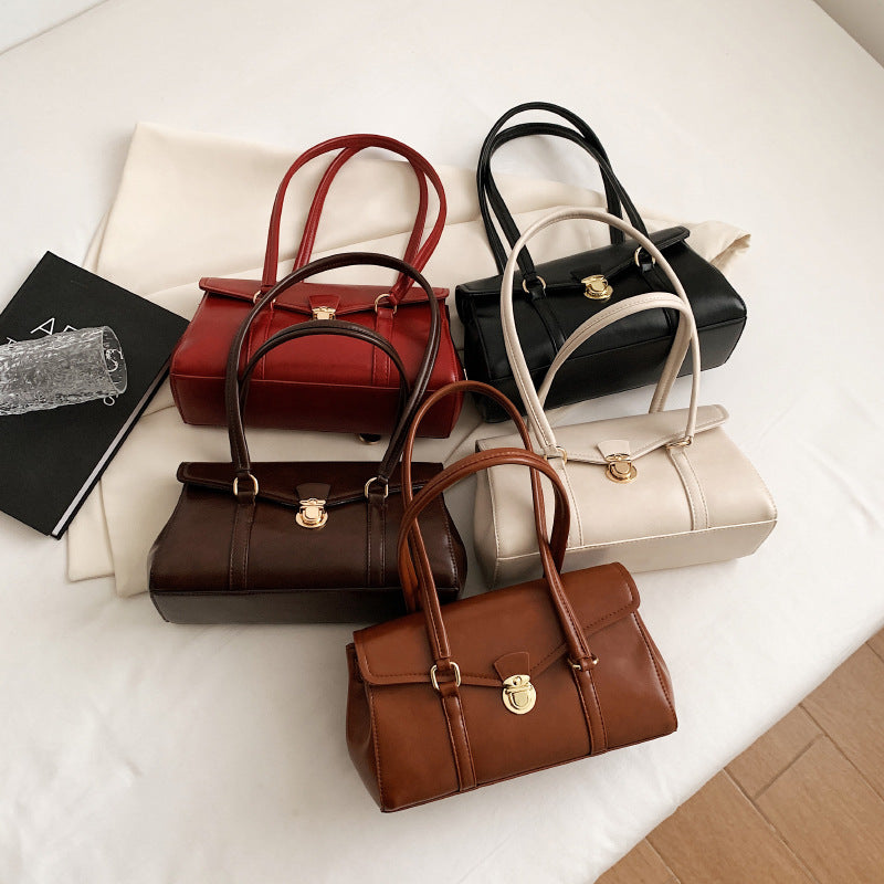 High-grade Red French Retro Underarm Special Women's Shoulder Bag