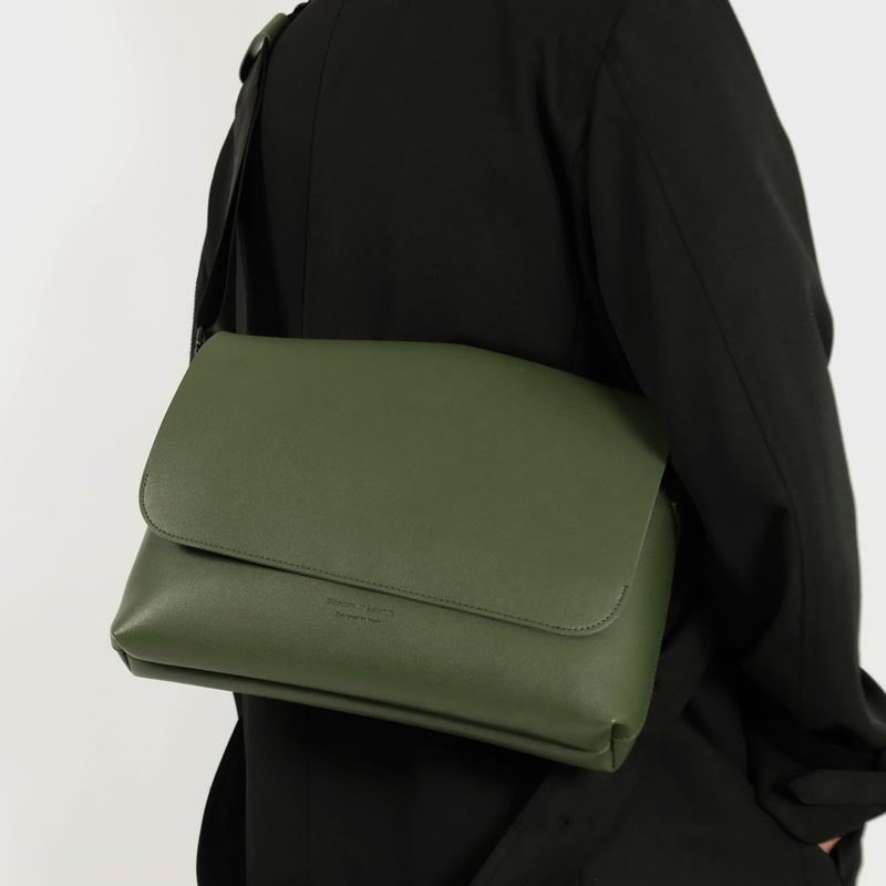 Women's & Men's Solid Color Leather Unisex Style Simple Bags