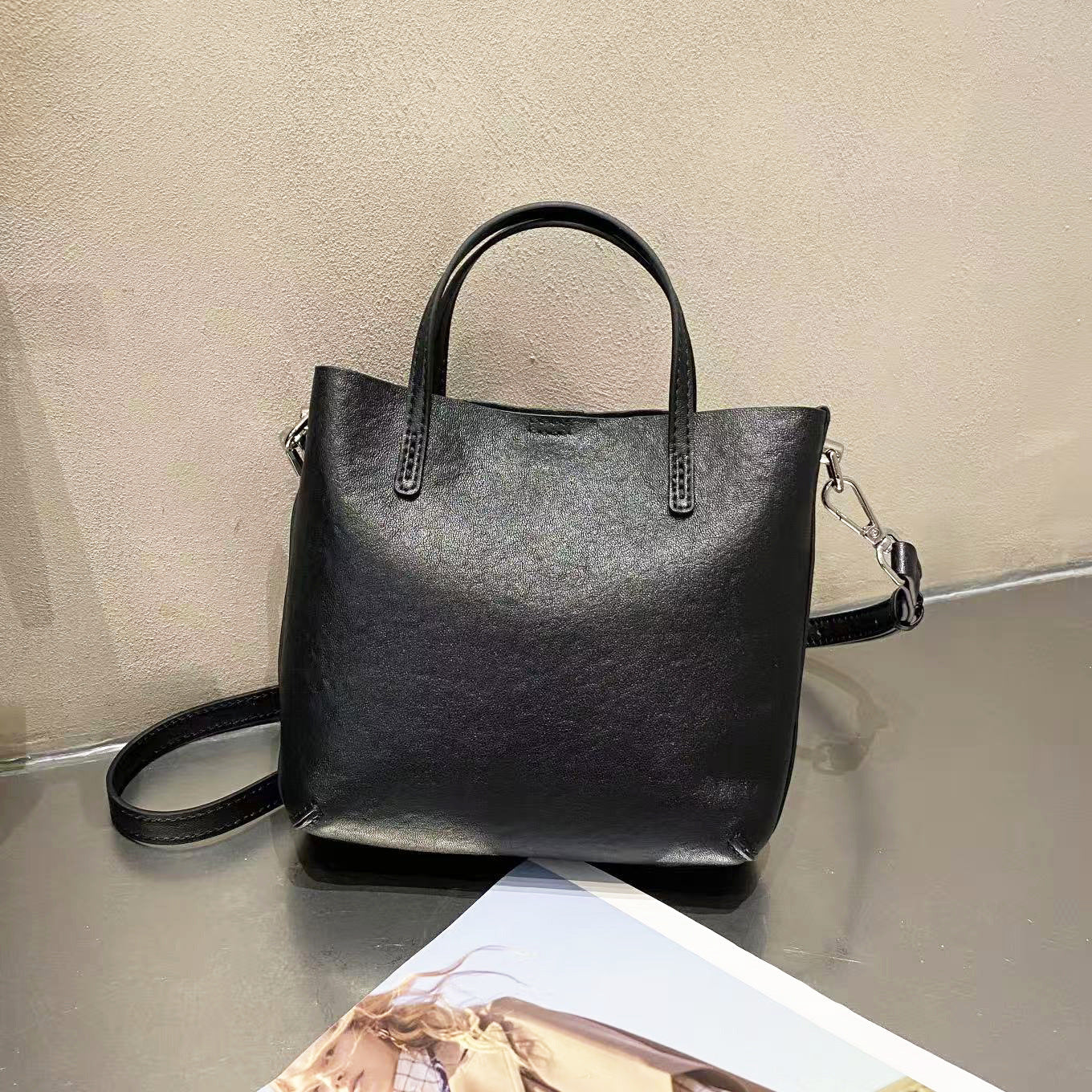 Women's Genuine Leather Large Capacity Crystal Vegetable Tanning Bags