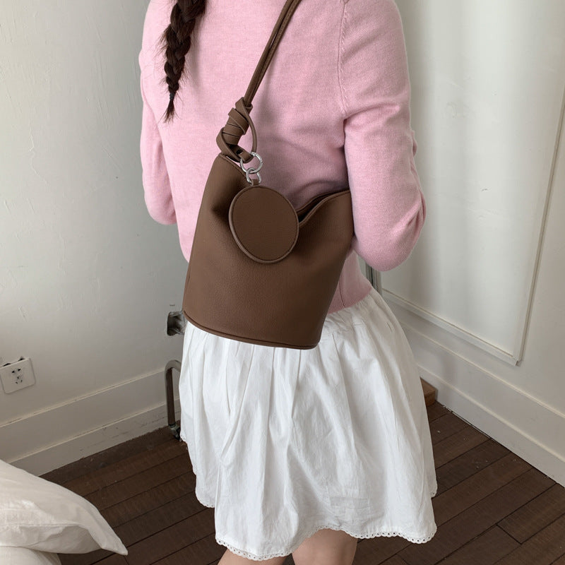 Women's Korean Spring Fashion Underarm Carrying Simple Bucket Bag