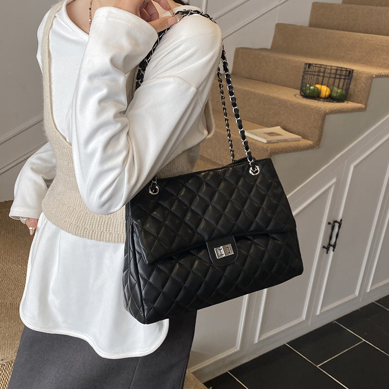 Women's Large Capacity Classic Style One Fashion Chain Tote Bag