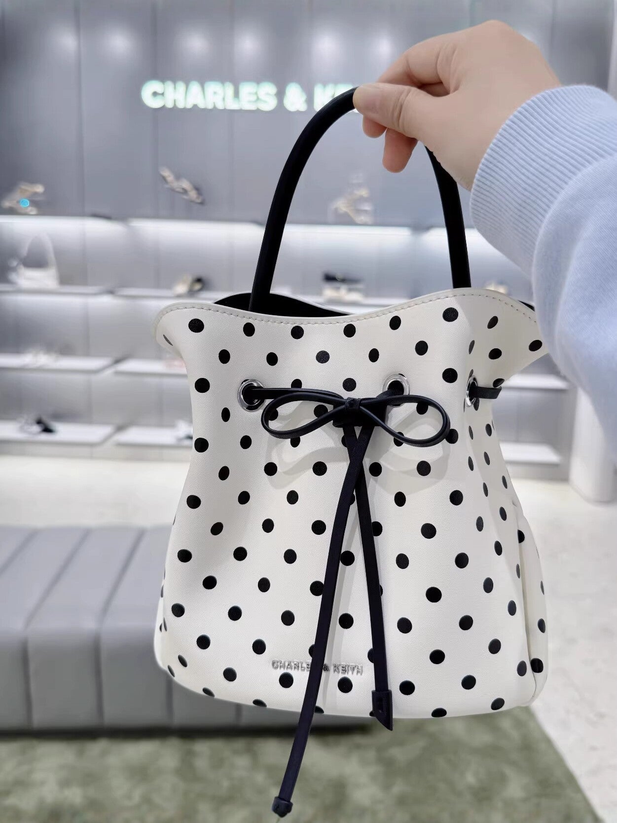 Women's Korean Style Polka Dot Versatile Fashion Bucket Bags