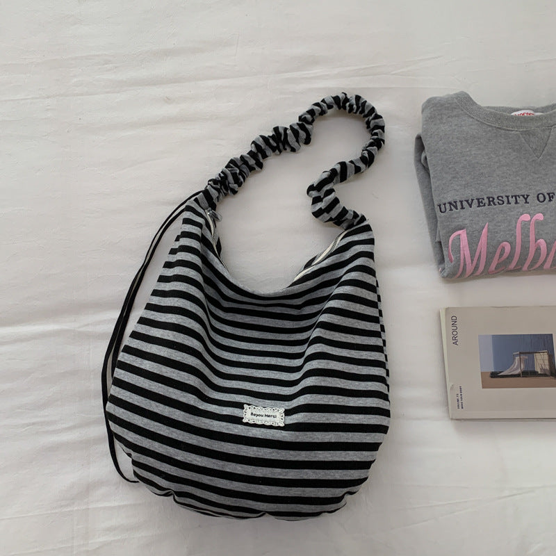 Women's Korean Style Large Capacity Underarm Spring Canvas Bags