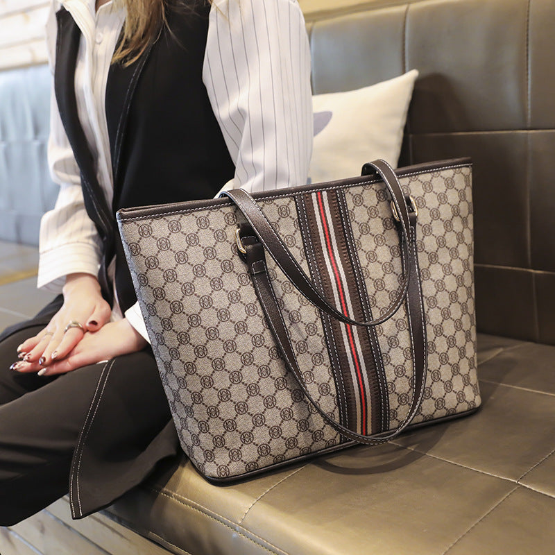 Beautiful Women's Commuter Large Capacity Underarm Tote Bag