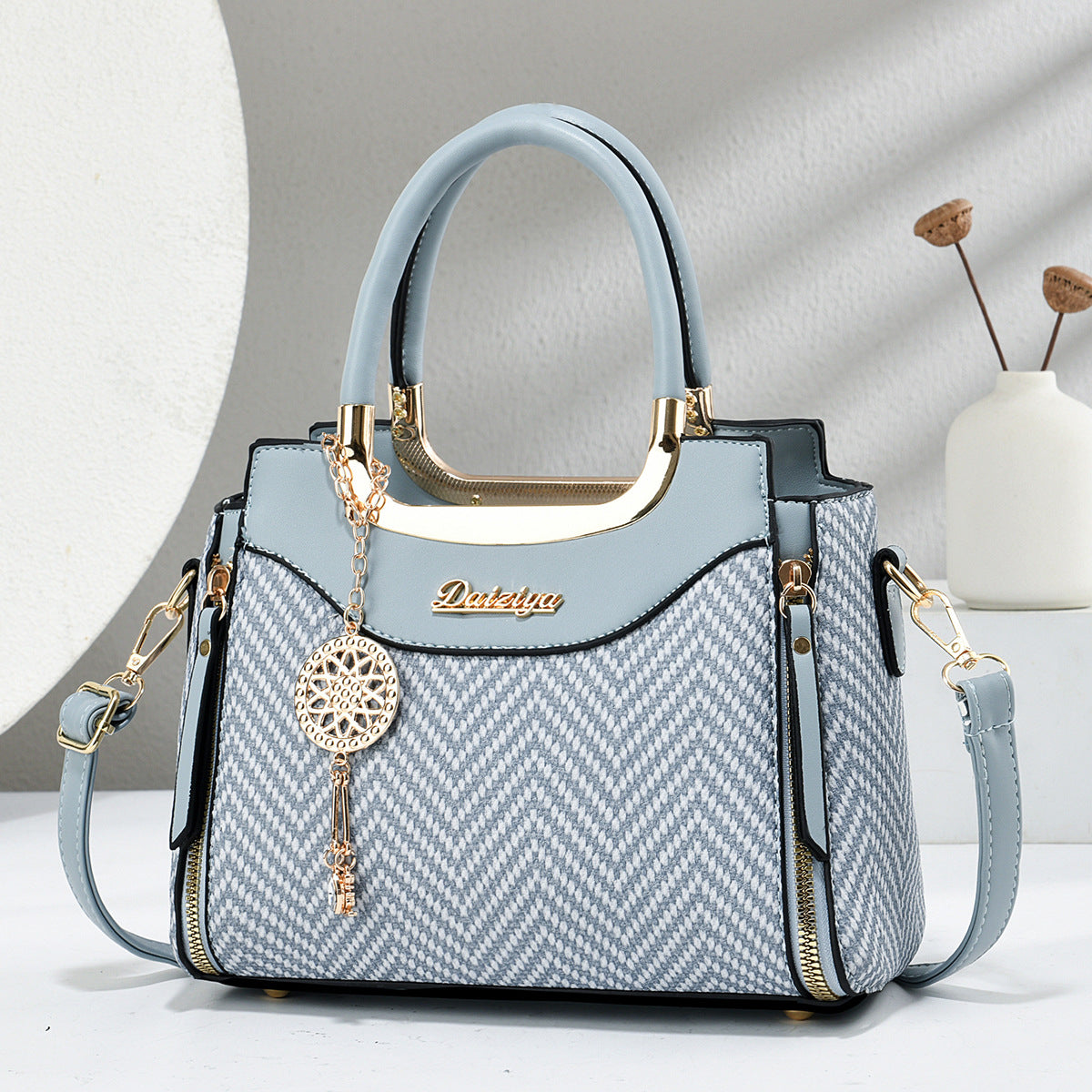Women's High-grade Trendy Fashion Elegant Simple Textured Bags