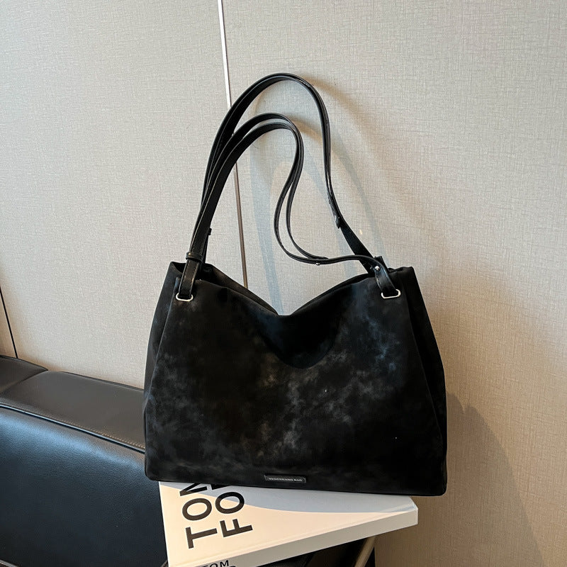 Women's Capacity Trendy Winter Advanced Texture Retro Easy Matching Bags