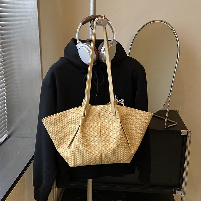 Style Woven Pleated Fashionable Simple Mother Tote Bag