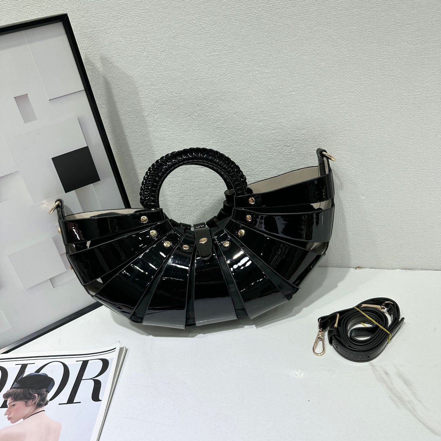 Fashion Fan Shell Trendy Hollow Out Women's Handbag