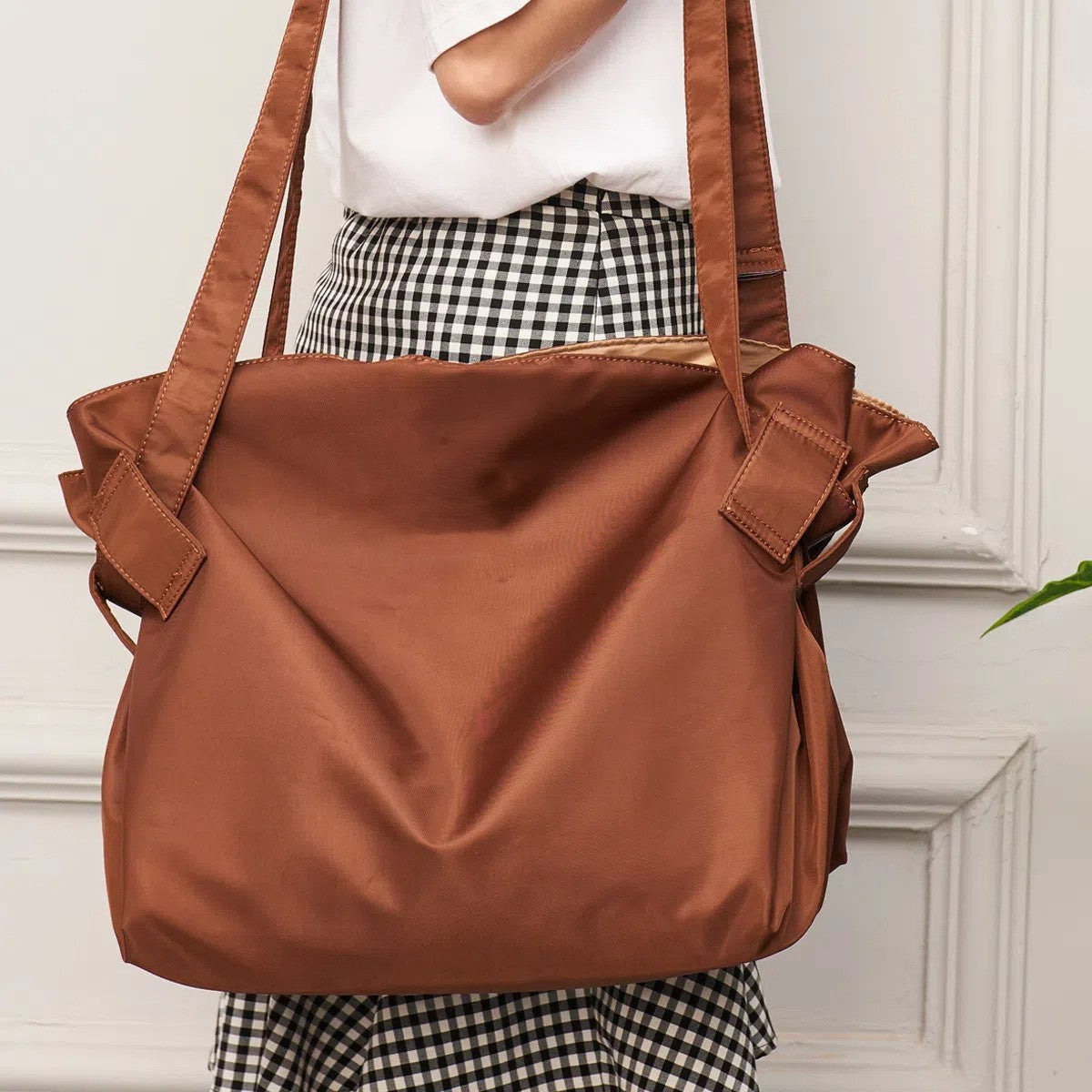 Beautiful Women's Camping Storage Large Capacity Women's Shoulder Bag