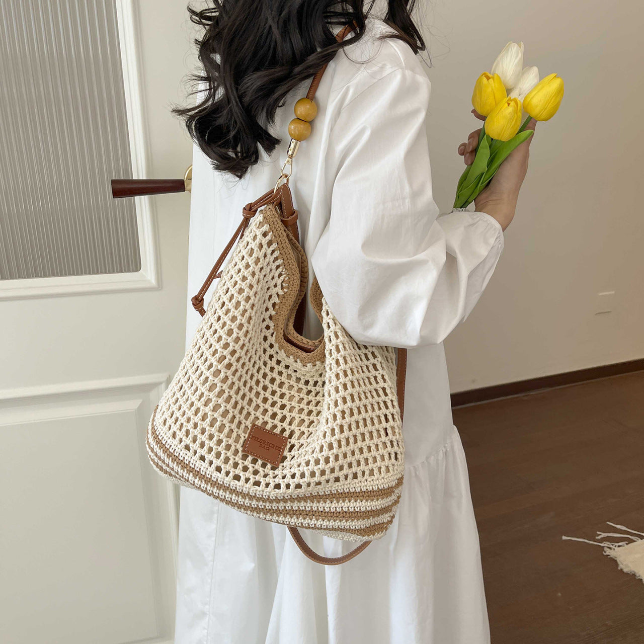 Women's Woven Seaside Vacation Beach Fashion Commuter Tote Bags