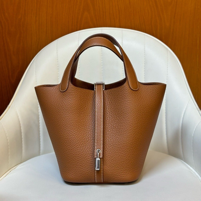 Women's Handmade Wax Line First Layer Cowhide Steel Hardware Vegetable Women's Handbag