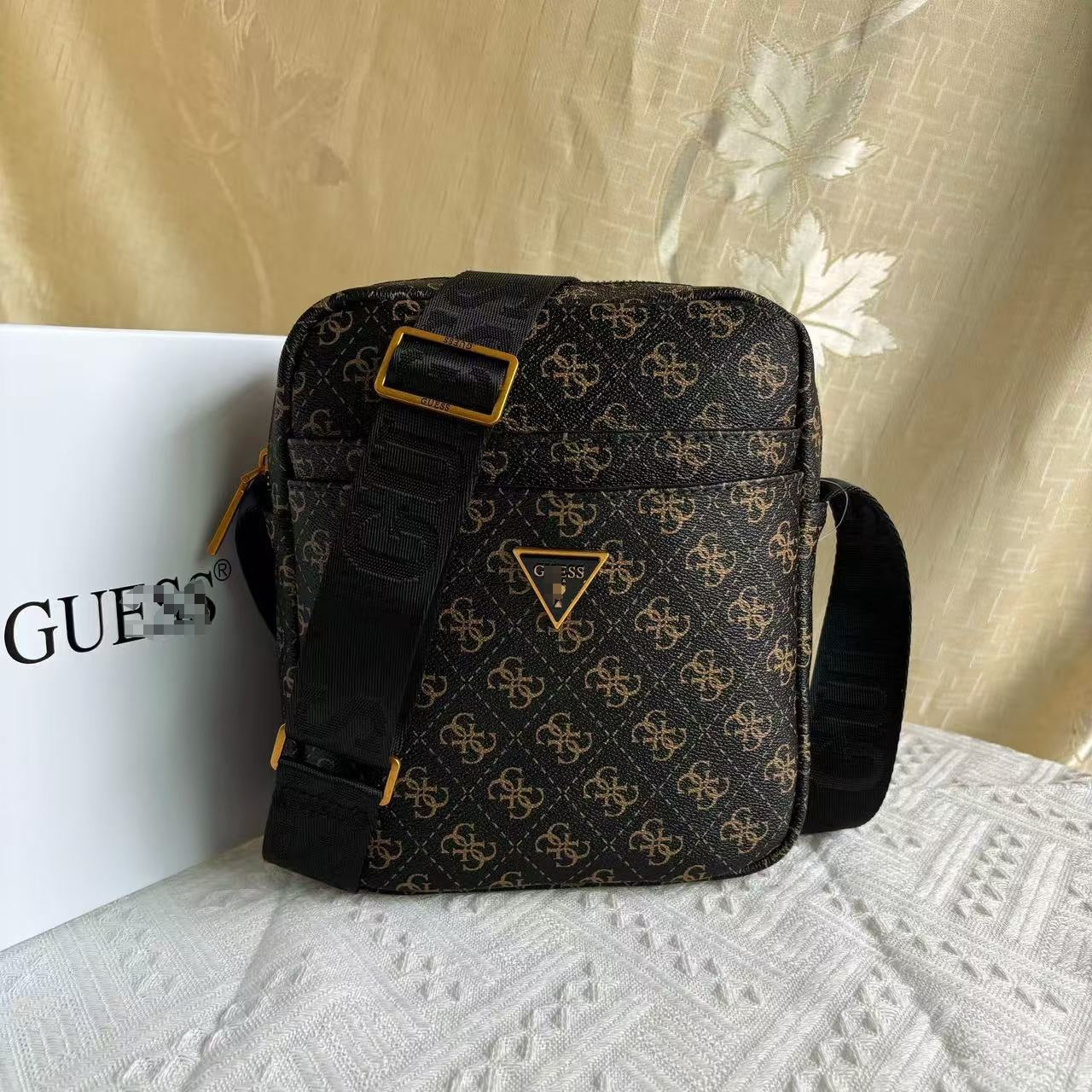 Men's Summer Guess Fashion Daily Business Oblique Men's Messenger Bag