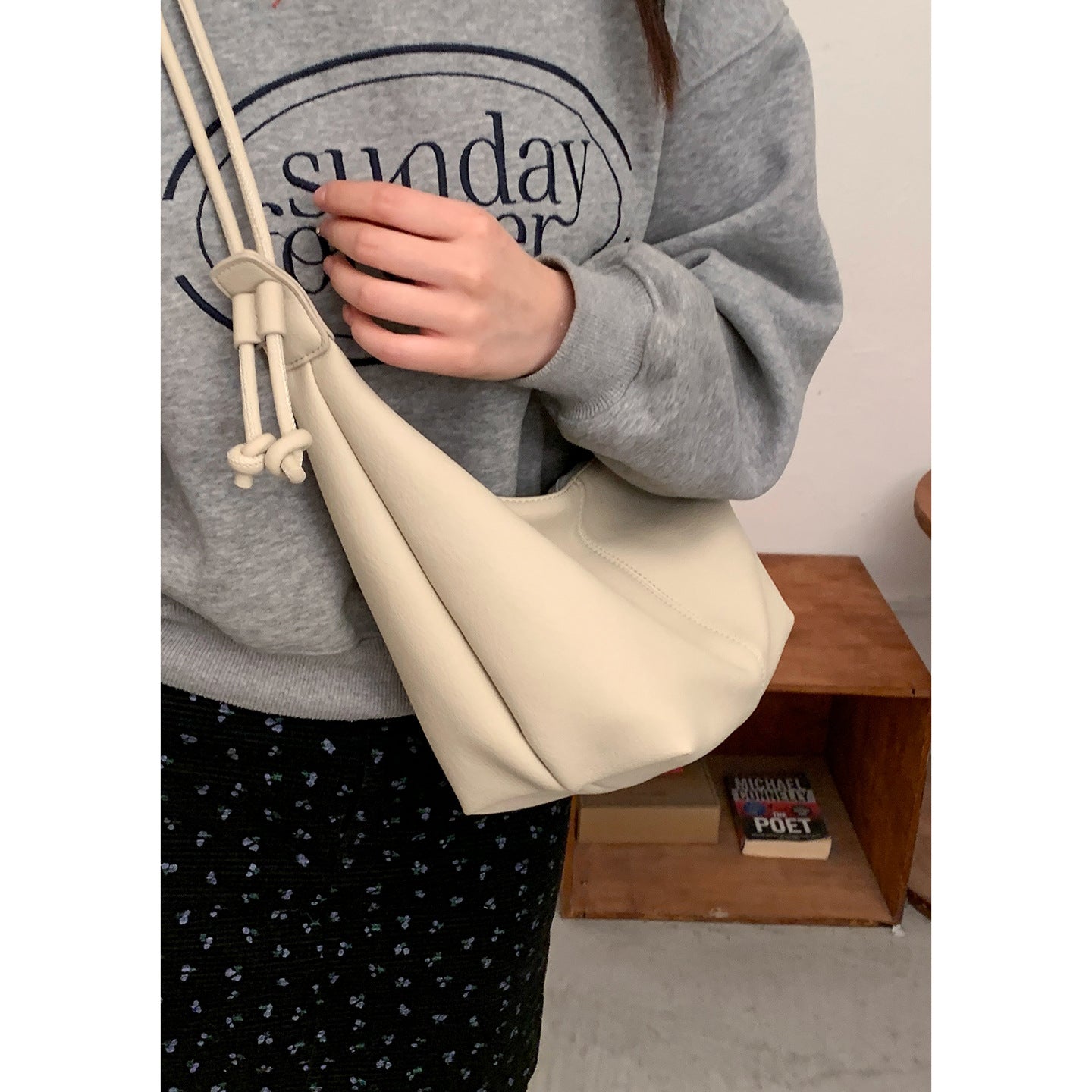 Women's Fashion Large Capacity Simple Solid Color Underarm Bag