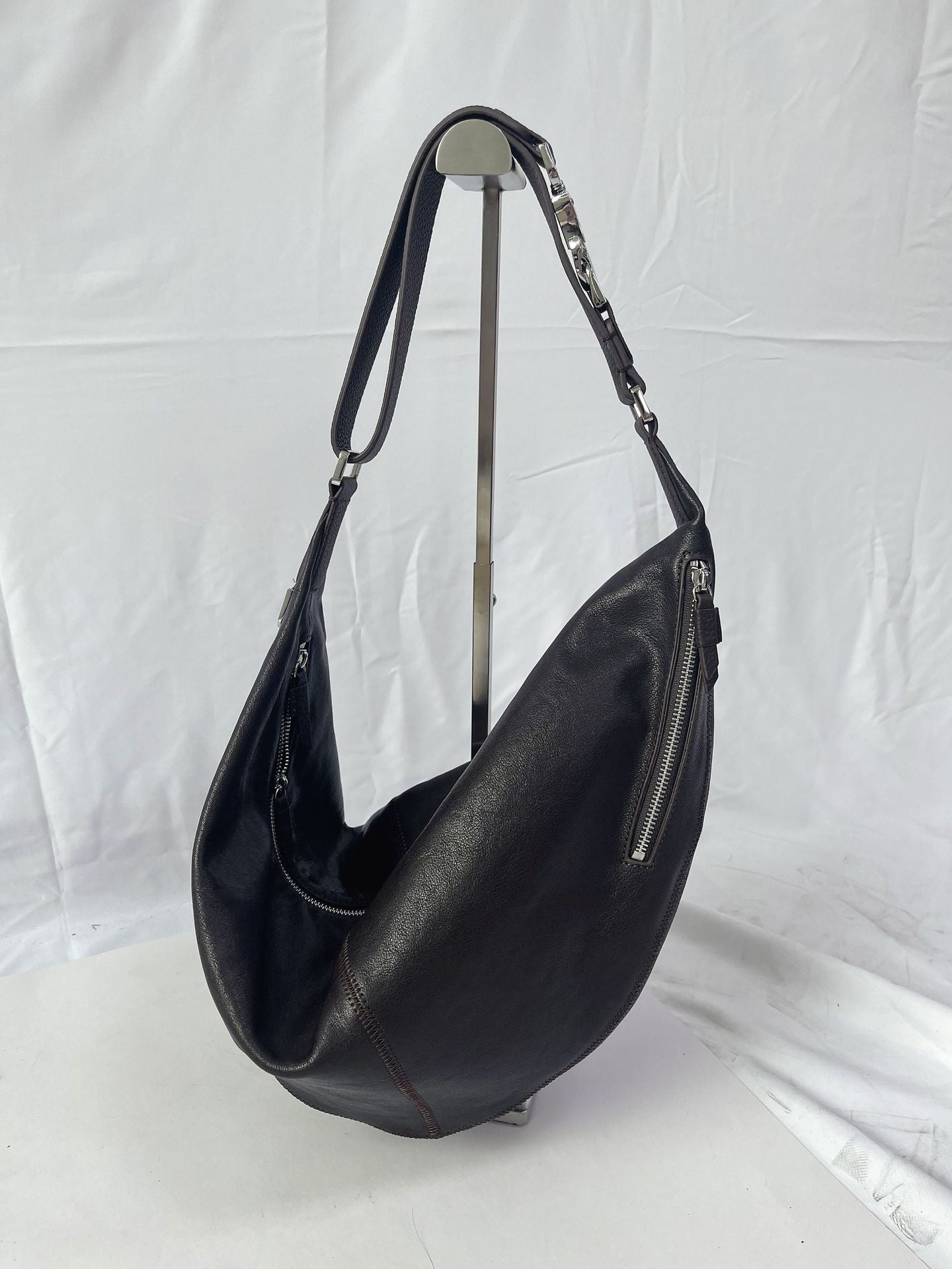 High Version Quiver Layer Cowhide Texture Dumpling Genuine Leather Underarm Bag