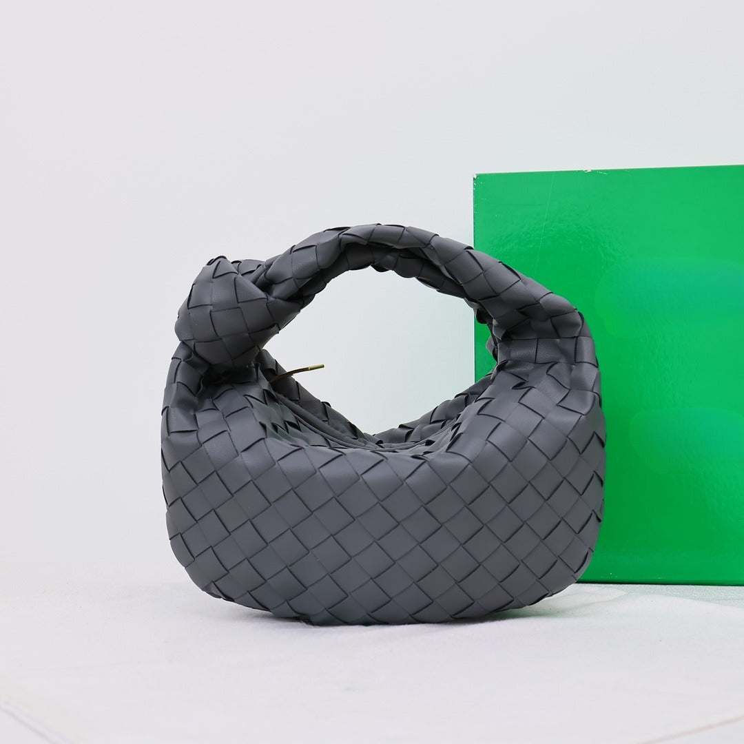 Women's Woven Fashionable Portable Dumpling Design Knotted Bags