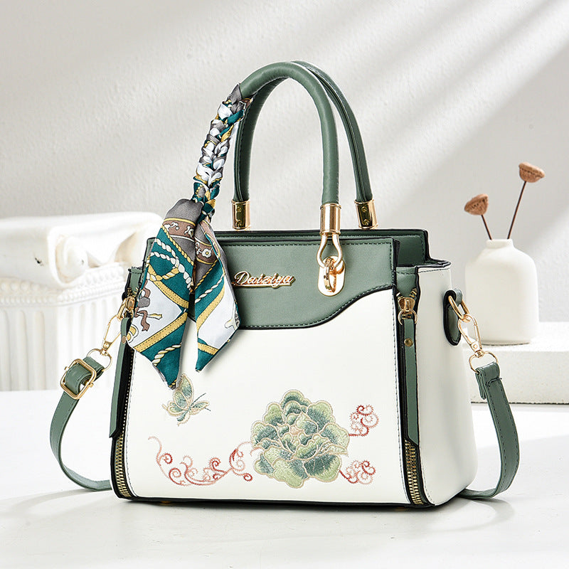 Women's Gift High Sense Chinese Style Embroidery To Women's Handbag