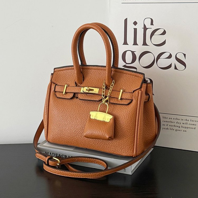 Unique Classy Women's Platinum Large Capacity Women's Shoulder Bag