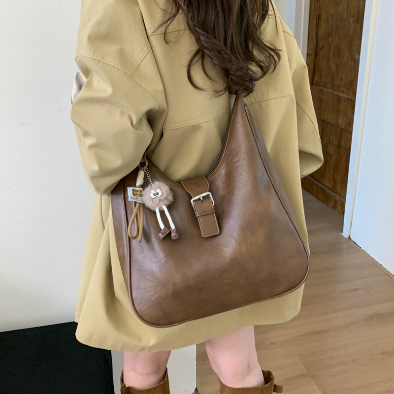 Women's High-grade Retro Commuter Large Capacity Shoulder Bags