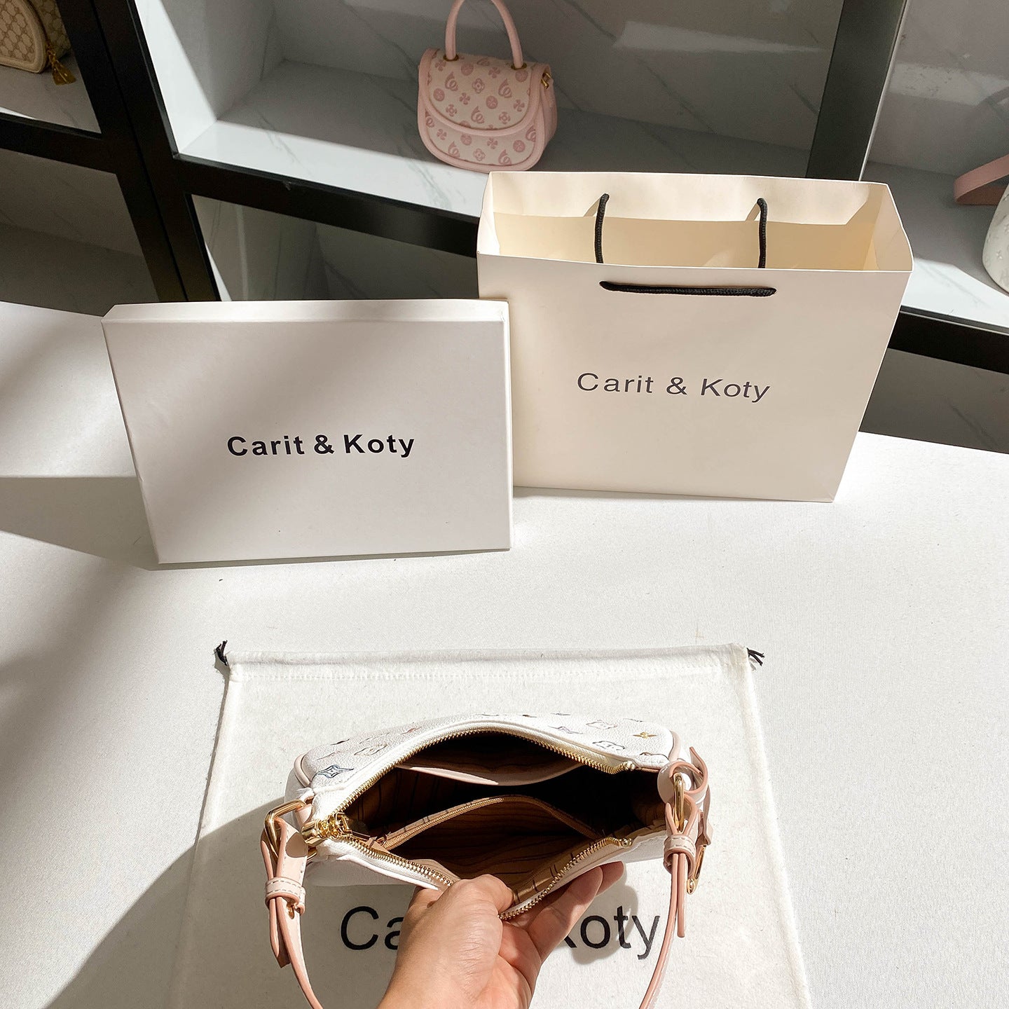 Design Contrast Color Embroidery Baguette High-grade Bags