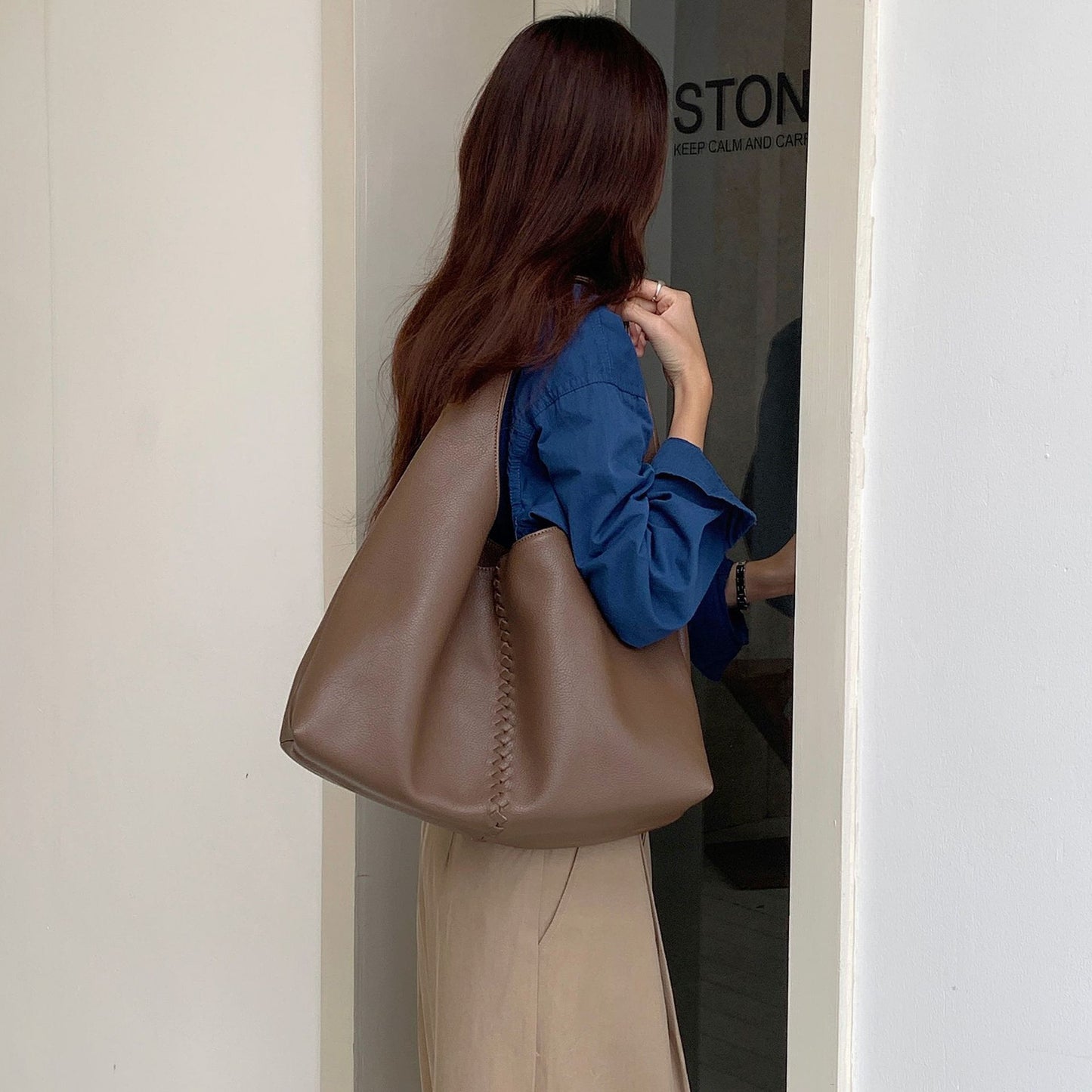 Women's Minority Female Commuter High-grade Sense Large Capacity Women's Handbag