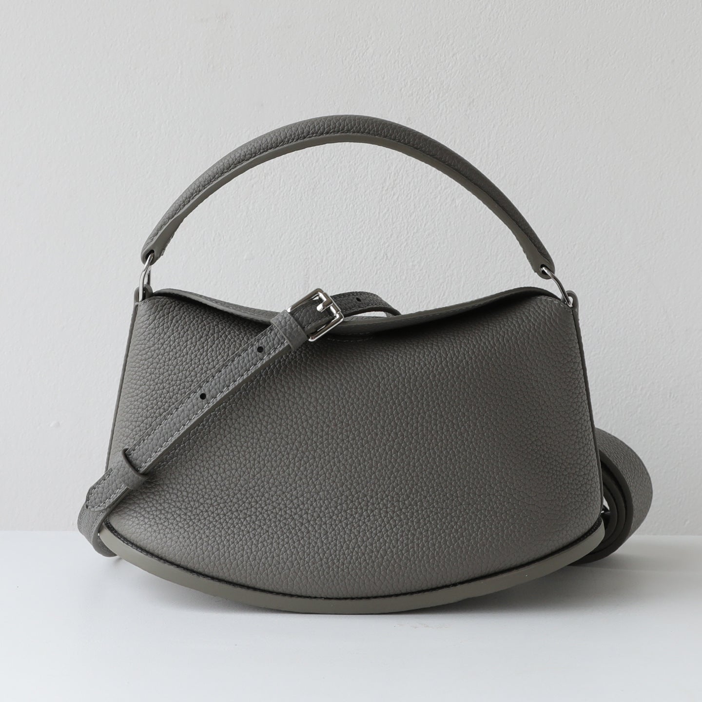 Women's High-grade First Layer Cowhide Ingot Simple Women's Handbag