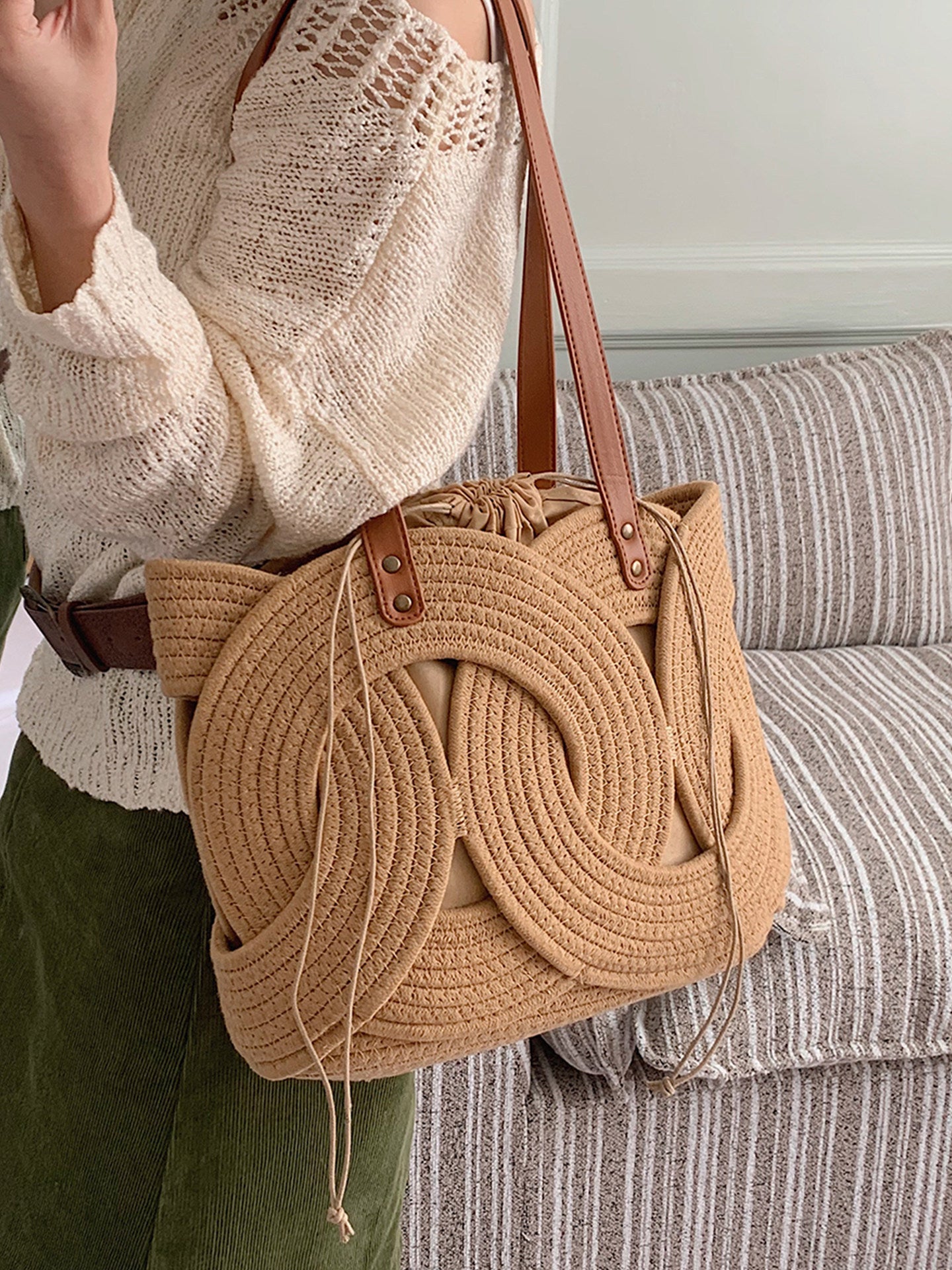 Women's Woven Fashion Vacation Hollow Large Capacity Tote Bag