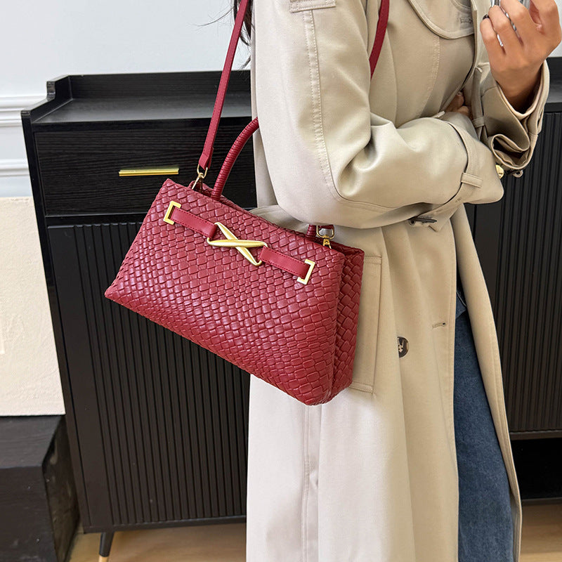 Women's Woven Fashion Horizontal Large Capacity Commuter Women's Handbag