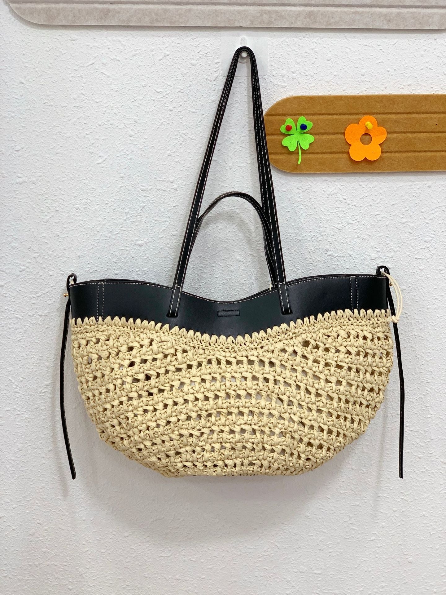 Women's Raffia Woven Idle Style Vacation Beach Underarm Bag