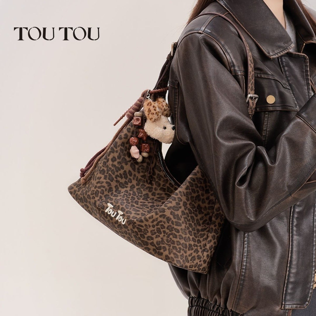 Women's Puppy Leopard Underarm Retro Large Capacity Women's Messenger Bag