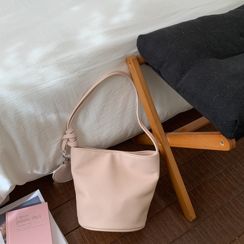 Women's Korean Spring Fashion Underarm Carrying Simple Bucket Bag
