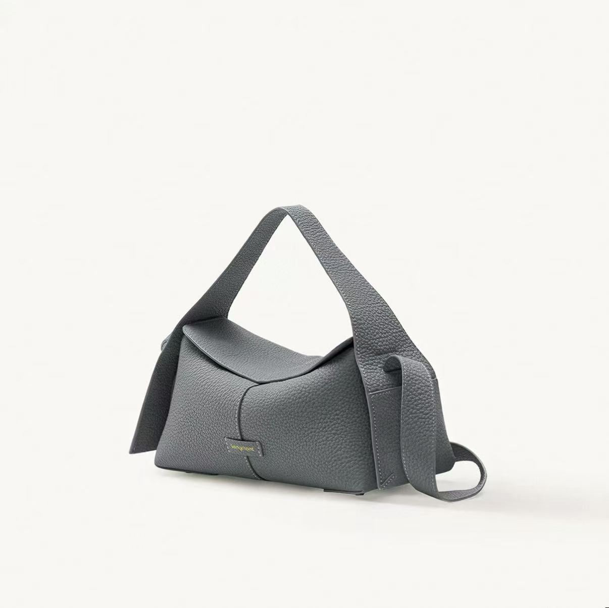 Women's Ear Hanging Roof First Layer Cowhide Commuter Bags