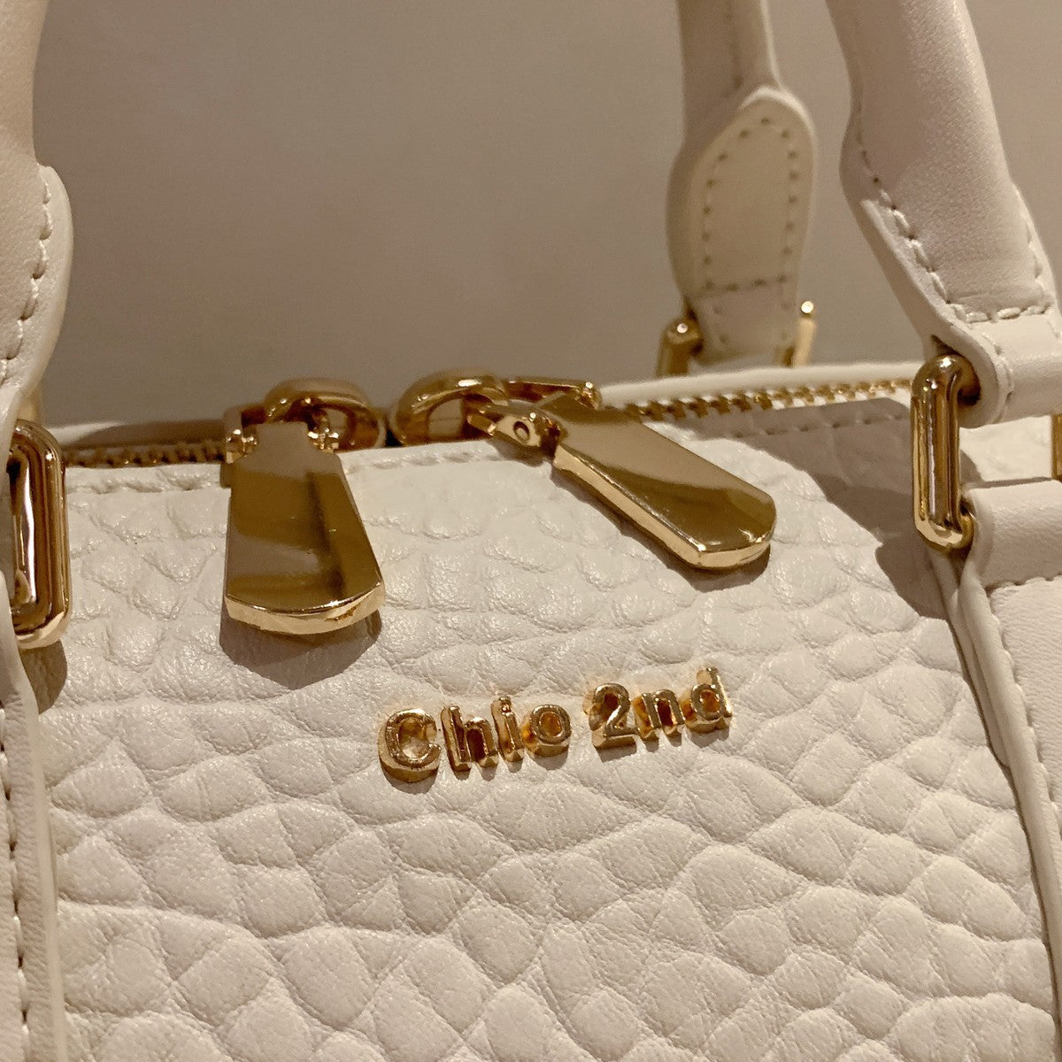 Popular Women's Sea Manor Pillow Commuter Bags