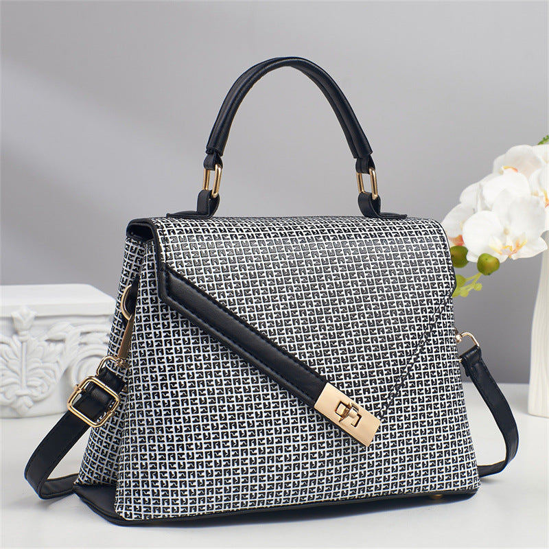 Women's Fashion Trendy High-grade Large Capacity Women's Messenger Bag