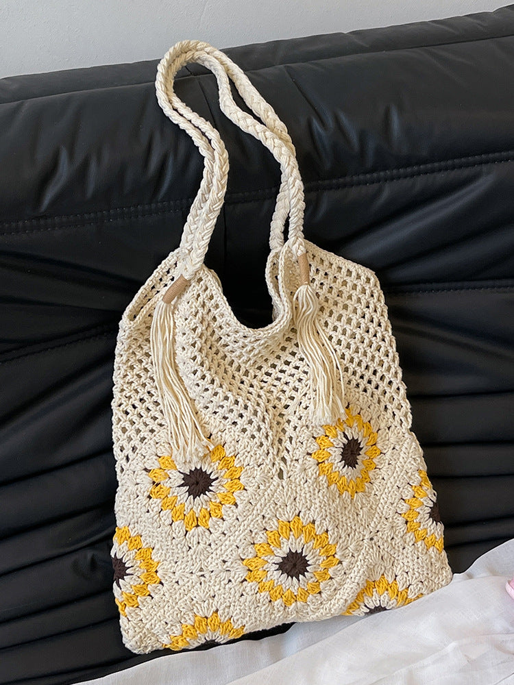 Women's Summer Lightweight Weaving Hollow Artistic Large Capacity Vacation Style Bags