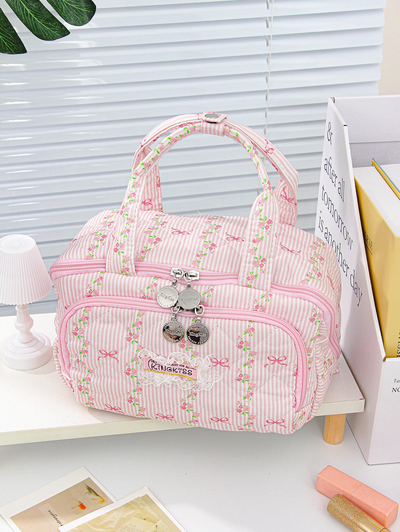 Women's Daily Floral Wash Portable Cosmetics Storage Large Makeup Bag