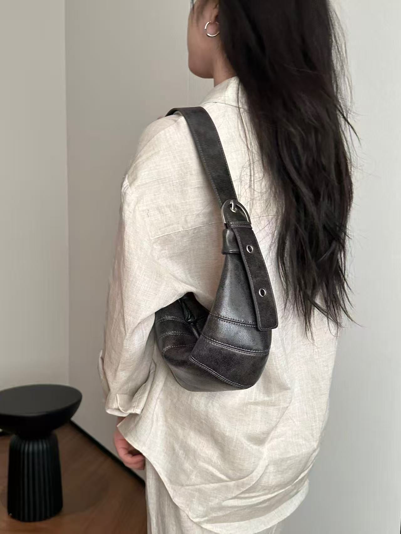 Soft Leather Croissant Design Dumpling Fashion Women's Shoulder Bag