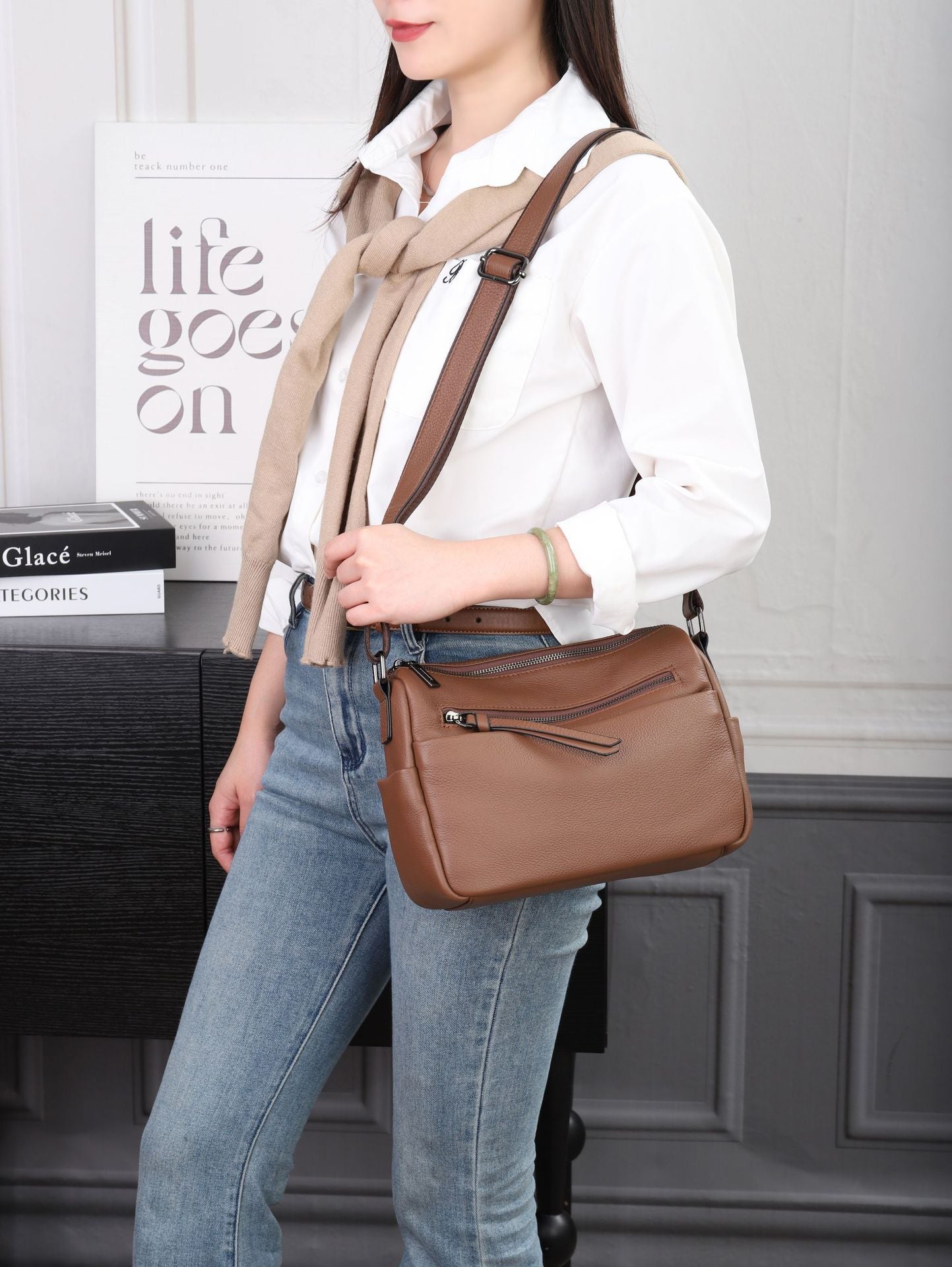 Cowhide Niche Commuter Underarm Back Large Capacity Versatile Leather Women's Messenger Bag