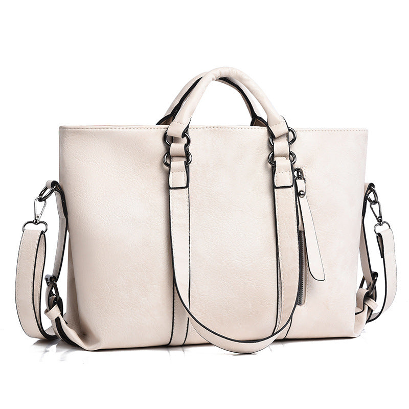 Women's Large Capacity Retro Fashion Commuter High-grade Shoulder Bags