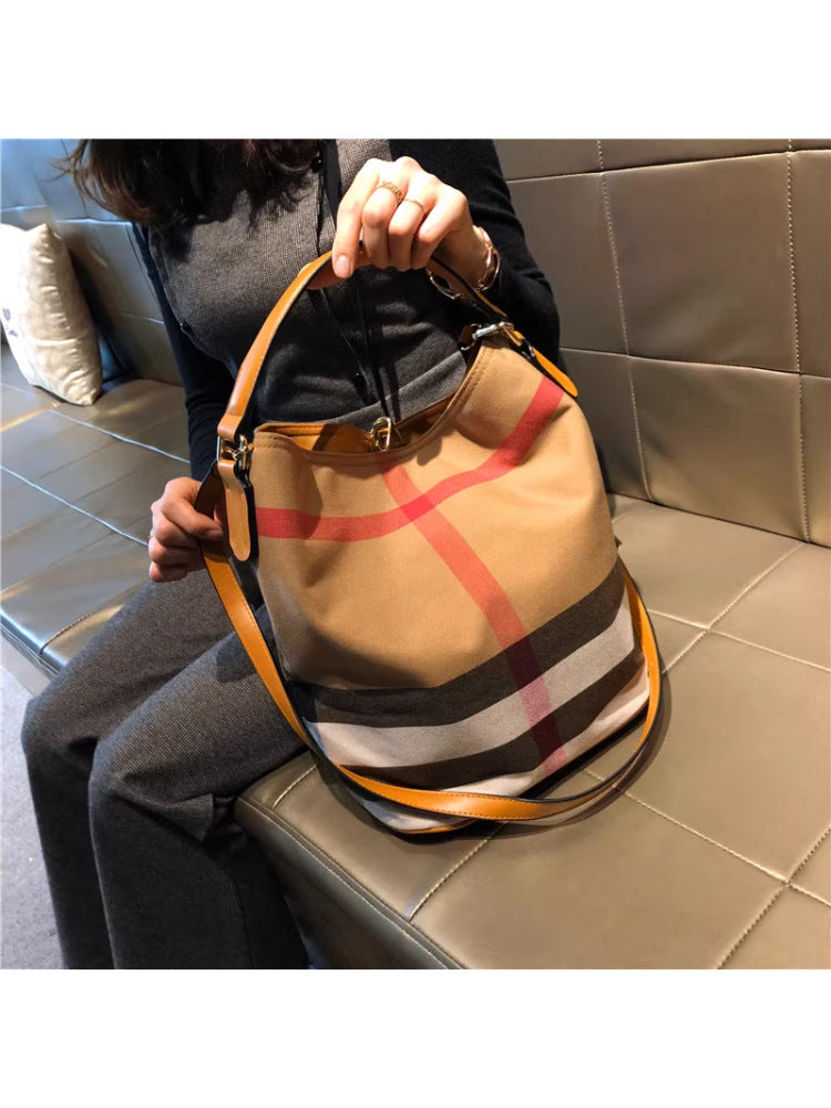 Women's French Laziness Canvas Summer Large Capacity Checked Bucket Bag