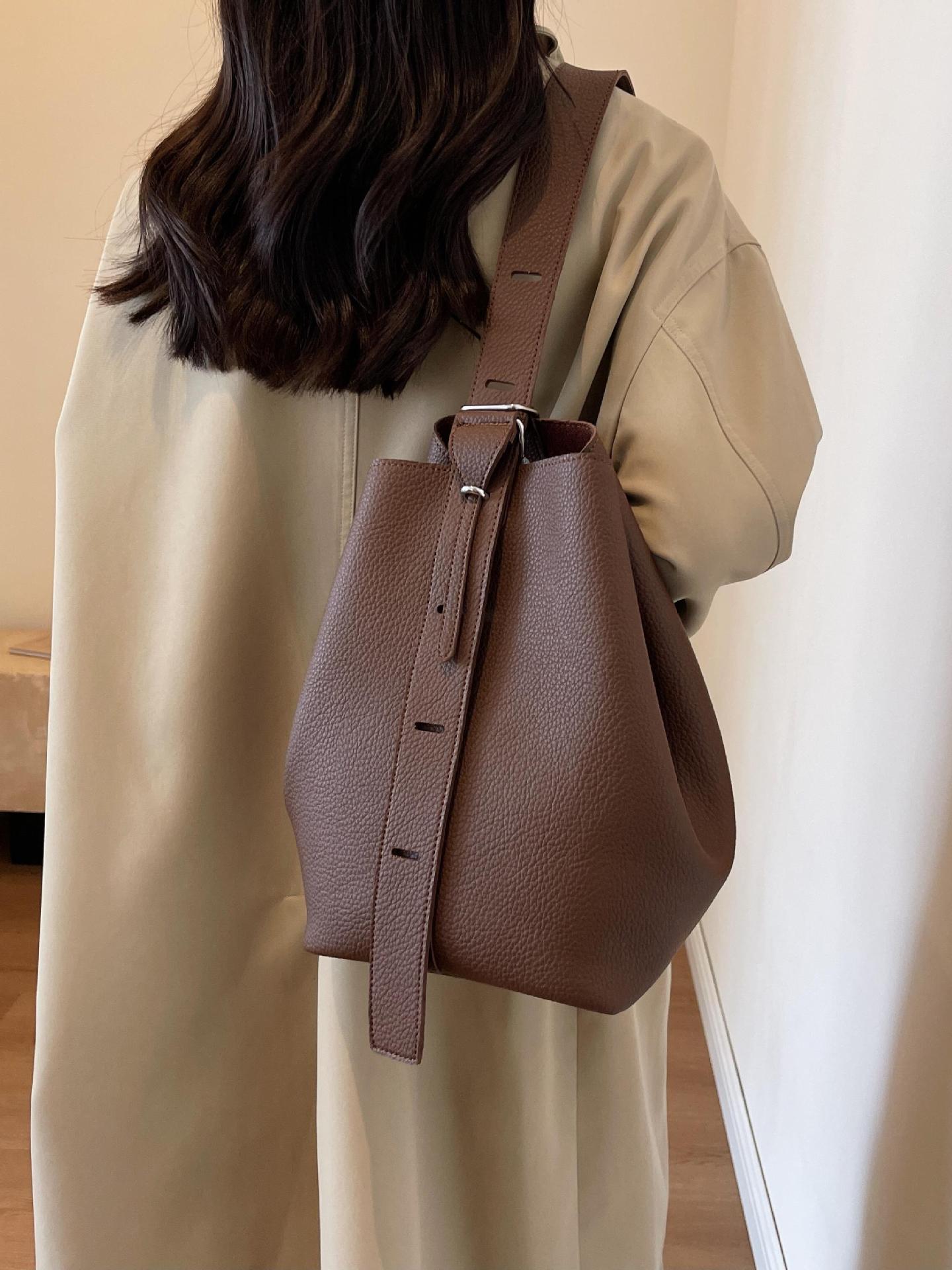 Women's Super Popular Retro Simple Large Capacity Tote Bags
