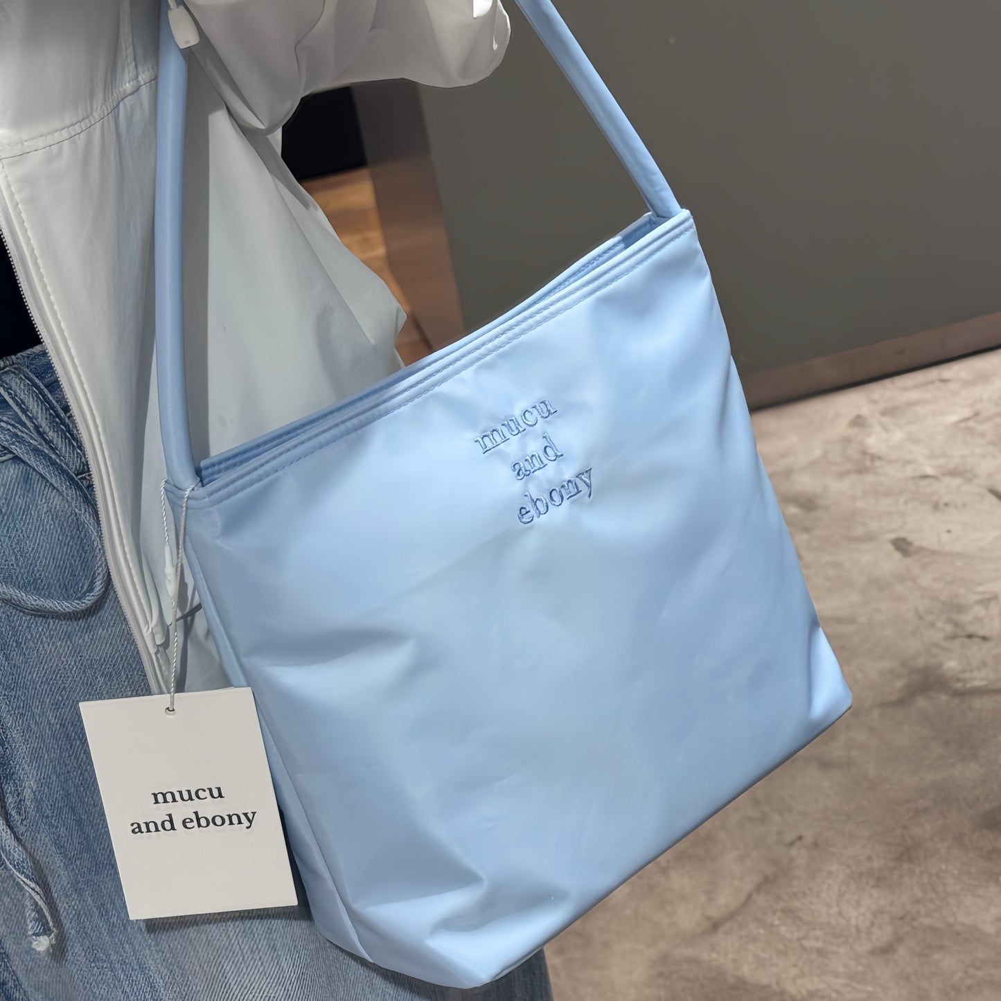 Trendy Attractive Women's Niche Nylon Commute Bucket Bags