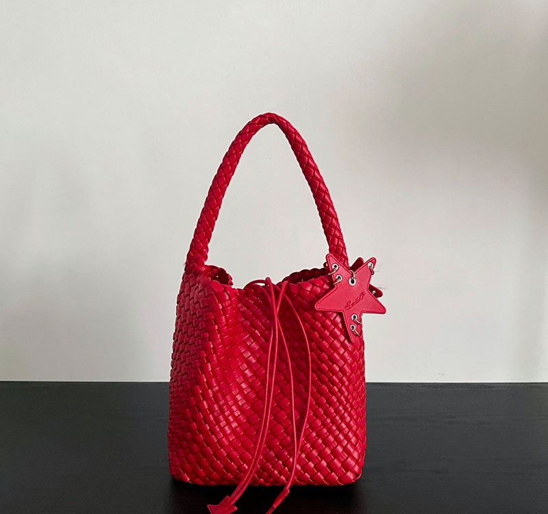 Women's Hand-woven Underarm High-grade Sensitive Hand-held Fashion Bags