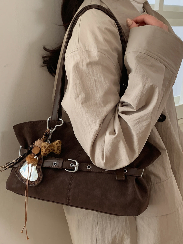 Women's Retro Large Capacity Fashionable Fashion Commuter Underarm Bags