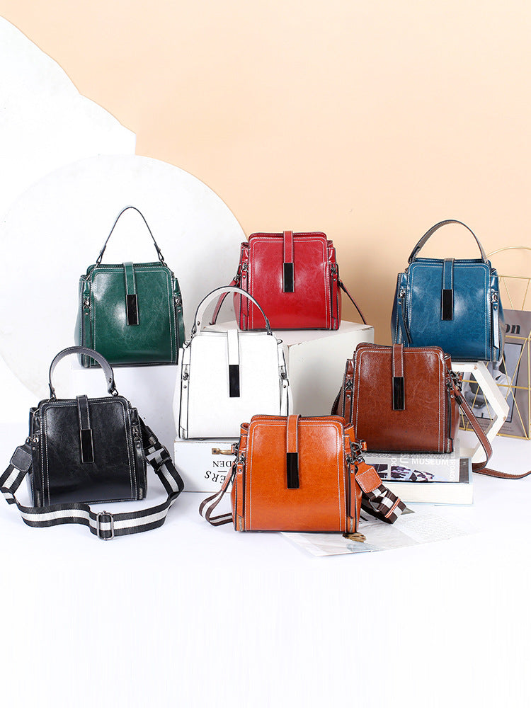 Women's Cowhide Fashion Trendy Retro Temperament Commute Women's Shoulder Bag
