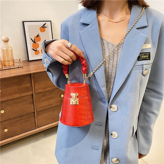 Women's High Sense Fashion Chain Commuter Bucket Bags